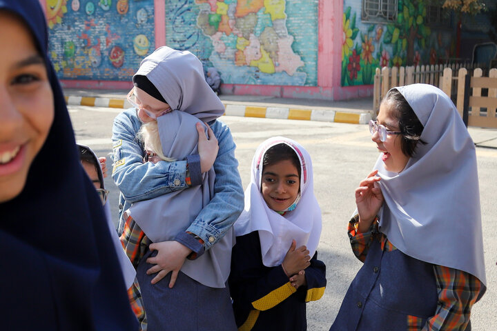 لمس دانایی؛ مسیر یادگیری کودکان نابینا در مشهد