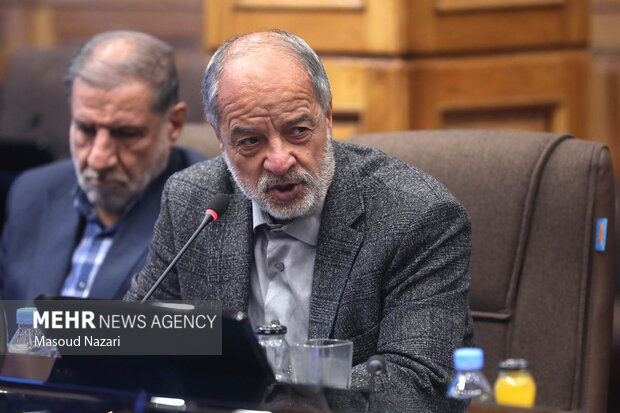 نشست اعضای کمیسیون امنیت ملی مجلس شورای اسلامی با فرمانده کل ارتش