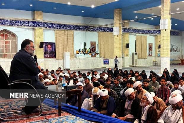 گردهمایی فعالان فرهنگی زابل برگزار شد گردهمایی فعالان فرهنگی زابل برگزار شد