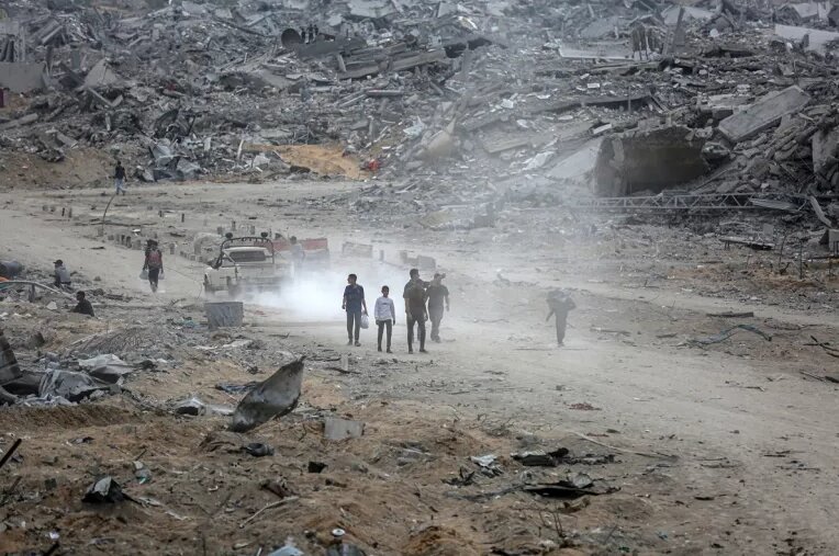 Israel, Hamas set to free captives