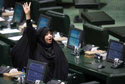 تصویب طرح مهریه؛ گامی به سوی عدالت یا عقب‌گرد در حمایت از زنان؟