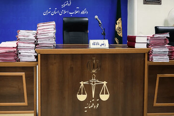 القضاء الإيراني يصدر الحكم الإبتدائي على فرنسيين اثنين بتهمة التجسس