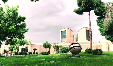 یک موزه هزار مشکل