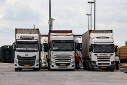 پذیرش روزانه تردد ناوگان جاده‌ای در مرز آستارا به ۳۵۰ دستگاه رسید