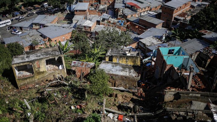 Venezuela'da altın madeni çöktü: 14 işçi hayatını kaybetti