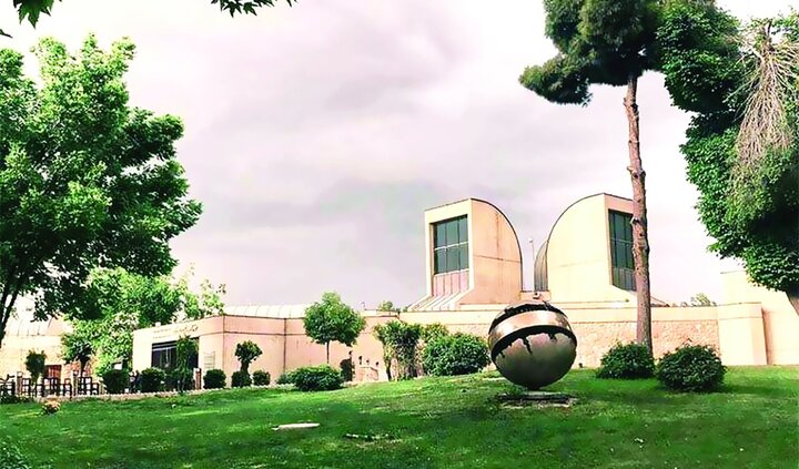 یک موزه هزار مشکل