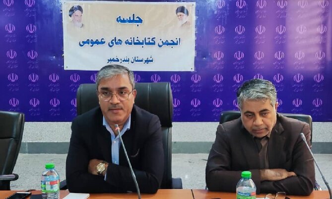 فرماندار خمیر: کتاب و کتابخوانی از شاخصهای اصلی توسعه فرهنگی است فرماندار خمیر: کتاب و کتابخوانی از شاخصهای اصلی توسعه فرهنگی است