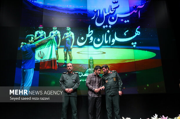 مراسم تجلیل از قهرمانان تیم ملی کشتی جمهوری اسلامی ایران 14