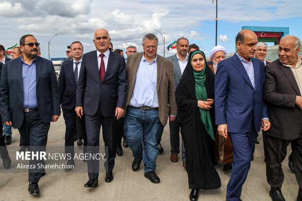 سفر یکروزه وزیر راه و شهرسازی به شهرستان آستارا