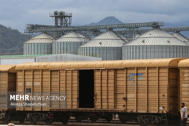 سفر یکروزه وزیر راه و شهرسازی به شهرستان آستارا