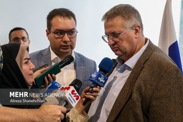 سفر یکروزه وزیر راه و شهرسازی به شهرستان آستارا