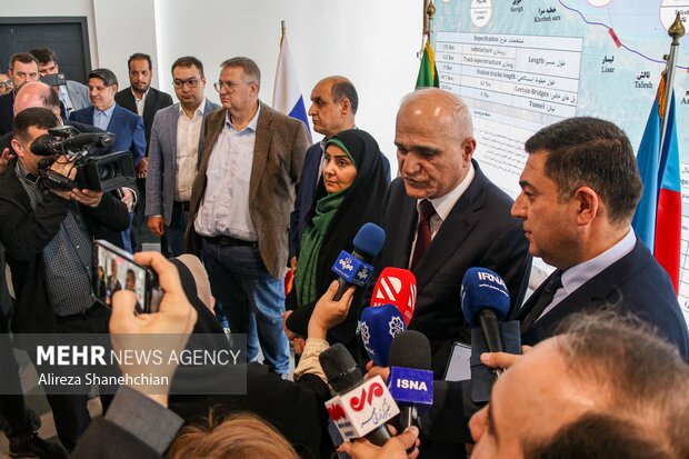 سفر یکروزه وزیر راه و شهرسازی به شهرستان آستارا