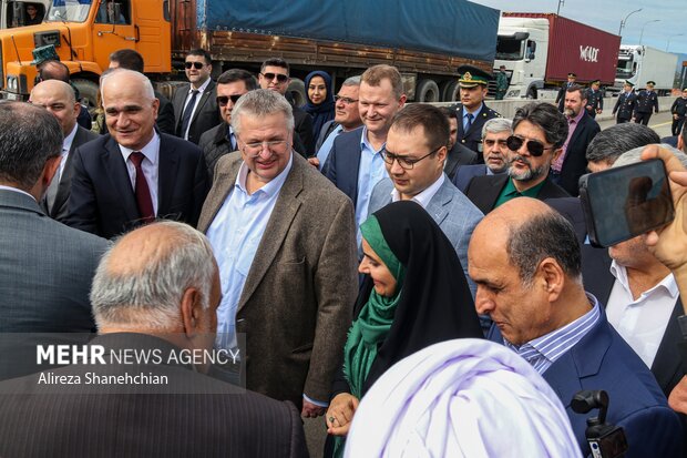 سفر یکروزه وزیر راه و شهرسازی به شهرستان آستارا