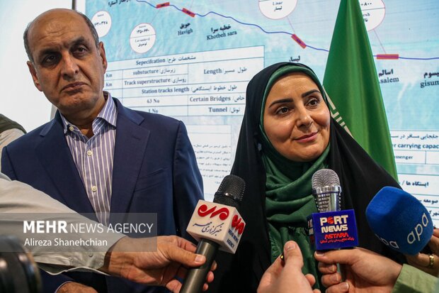 سفر یکروزه وزیر راه و شهرسازی به شهرستان آستارا