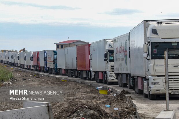 سفر یکروزه وزیر راه و شهرسازی به شهرستان آستارا