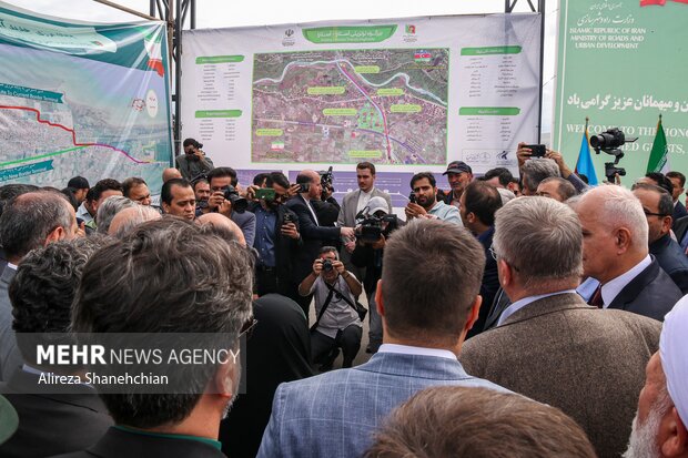 سفر یکروزه وزیر راه و شهرسازی به شهرستان آستارا