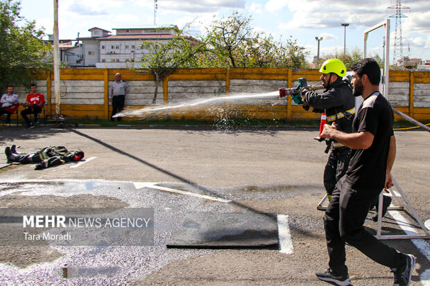 رقابت چالش FCC آتش نشانان کشور در رشت