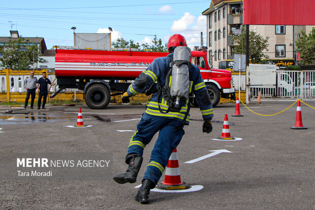 رقابت چالش FCC آتش نشانان کشور در رشت