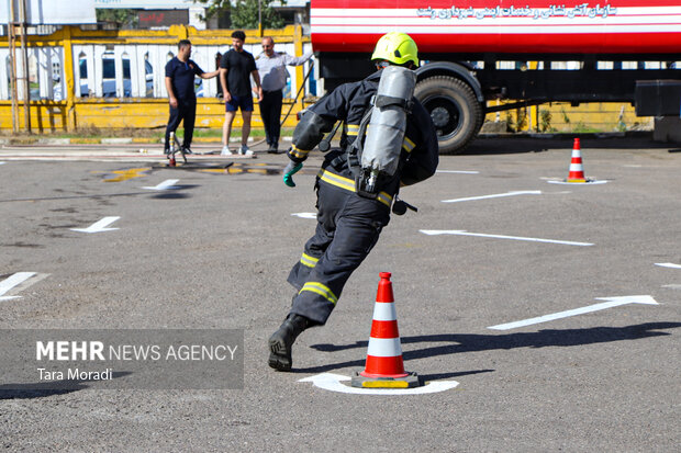 رقابت چالش FCC آتش نشانان کشور در رشت