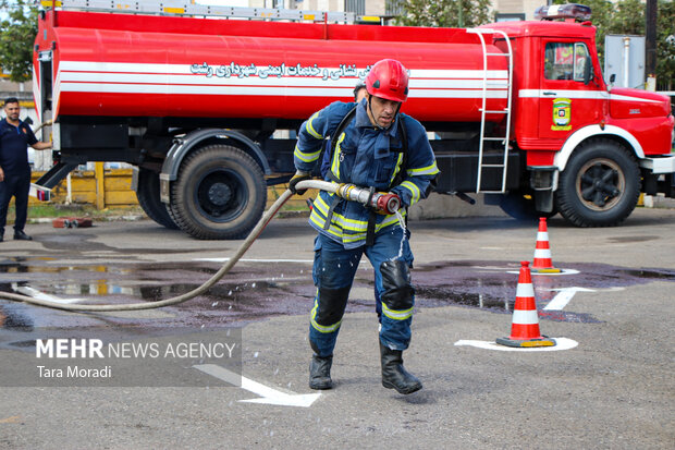 رقابت چالش FCC آتش نشانان کشور در رشت