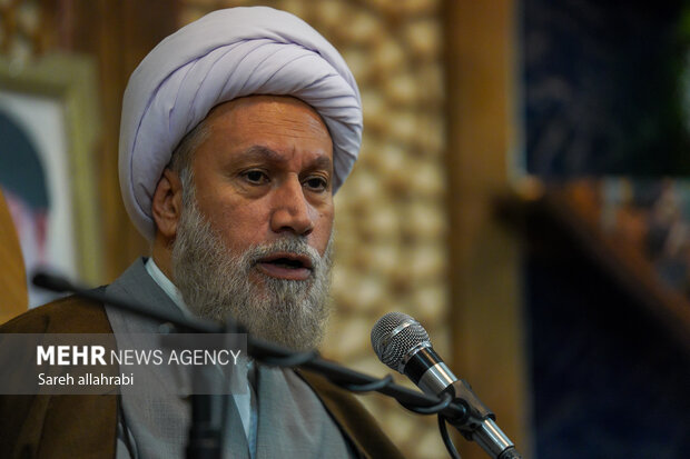 محفل انس با قرآن «بُشری» در حرم شاهچراغ(ع)