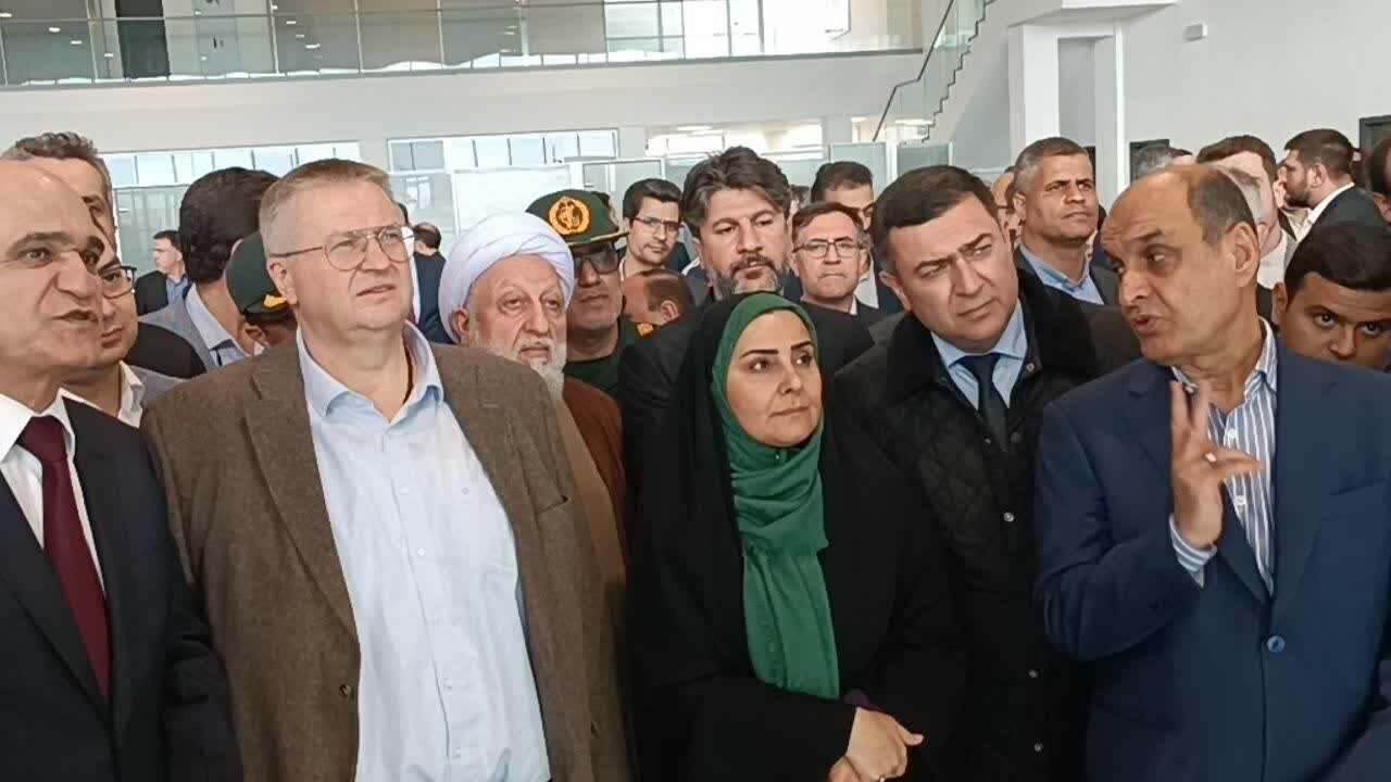 وزیر راه و شهرسازی از بارانداز ریلی آستارا بازدید کرد وزیر راه و شهرسازی از بارانداز ریلی آستارا بازدید کرد