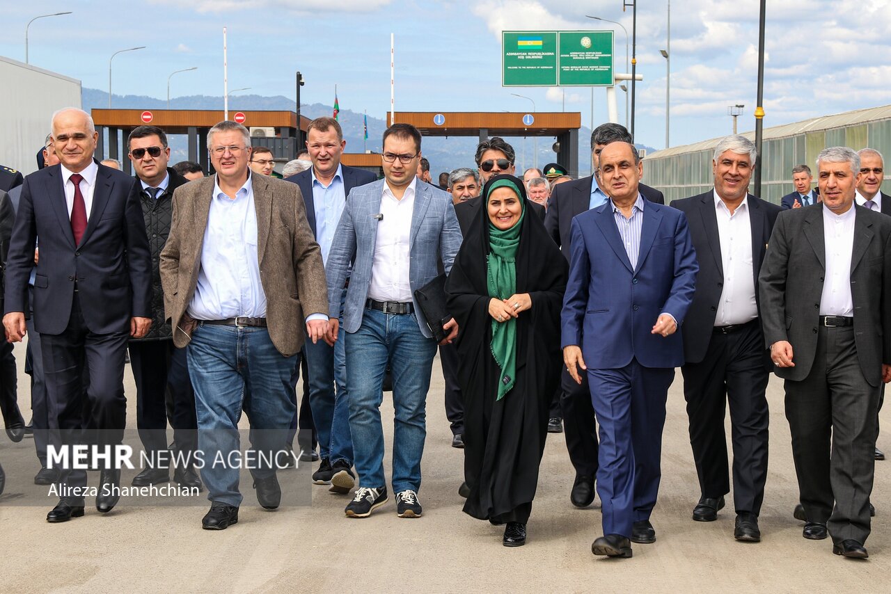 سفر یکروزه وزیر راه و شهرسازی به شهرستان آستارا سفر یکروزه وزیر راه و شهرسازی به شهرستان آستارا