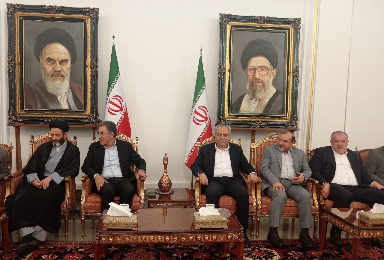 اعضای کمیسیون صنایع و معادن مجلس شورای اسلامی وارد تبریز شدند