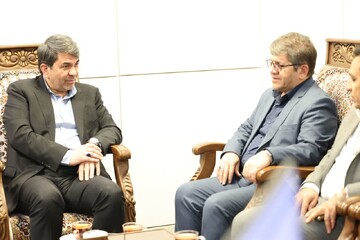 استاندار کرمان: گسترش گردشگری کرمان نیازمند توسعه شبکه ریلی است