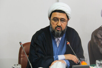 انقلاب اسلامی بازگشت به ارزش های معنوی در دنیای تقدس زدایی شده بود