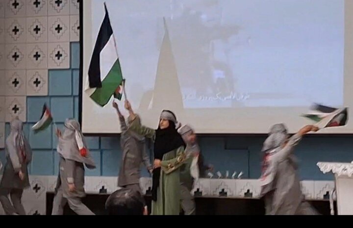 هنرنمایی دانشآموزان کردستانی در همایش مقاومت و نبرد دیجیتال در سنندج هنرنمایی دانشآموزان کردستانی در همایش مقاومت و نبرد دیجیتال در سنندج