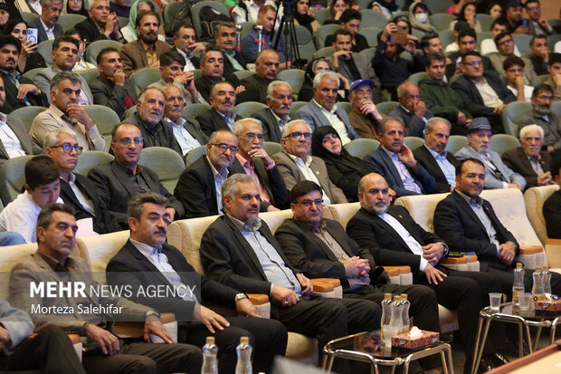 نکوداشت نامداران فرهنگ و هنر چهارمحال و بختیاری