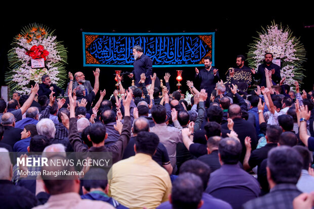 مراسم ترحیم والده مداح اهل بیت (ع) سید مجید بنی فاطمه