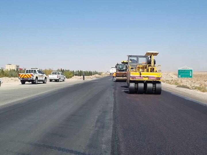 عبداللهی: پروژه بهسازی و روکش آسفالت محور شهربابک- انار اجرا شد عبداللهی: پروژه بهسازی و روکش آسفالت محور شهربابک- انار اجرا شد