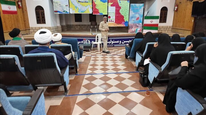 دوره «روایتگری سیره شهدا» در بوشهر برگزار شد دوره «روایتگری سیره شهدا» در بوشهر برگزار شد