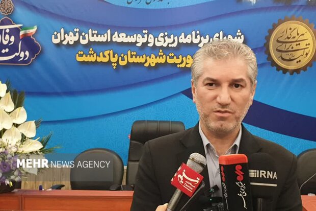 حیدری: فیبر نوری در پاکدشت با سرمایهگذاری ۱۳۰ میلیاردی توسعه مییابد حیدری: فیبر نوری در پاکدشت با سرمایهگذاری ۱۳۰ میلیاردی توسعه مییابد