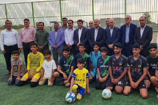 افتتاح ۳ زمین مینی چمن مصنوعی در روستاهای میناب افتتاح ۳ زمین مینی چمن مصنوعی در روستاهای میناب