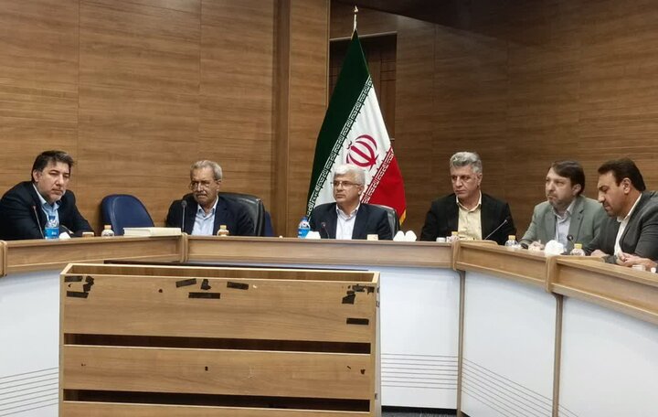 کیانمهر: پایداری صنعت میگو در گلستان نیازمند حمایت مستمر است