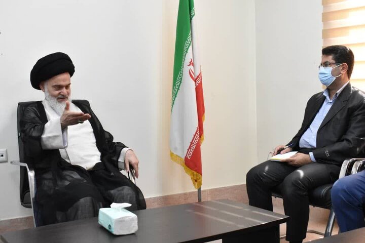 حسینی بوشهری: تکریم اربابرجوع در اولویت برنامههای کمیته امداد باشد حسینی بوشهری: تکریم اربابرجوع در اولویت برنامههای کمیته امداد باشد