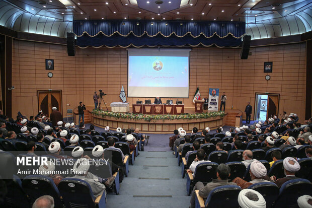 بزرگداشت علامه حسن‌زاده آملی