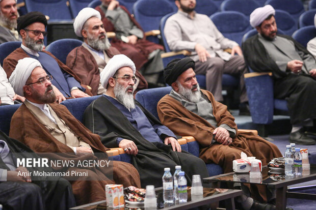 بزرگداشت علامه حسن‌زاده آملی