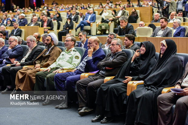 همایش خیرین مدرسه ساز استان اصفهان