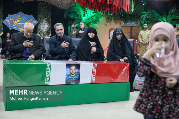 وداع با پیکر مطهر شهید اقتدار ابوالقاسم مهری در معراج شهدای تهران 19