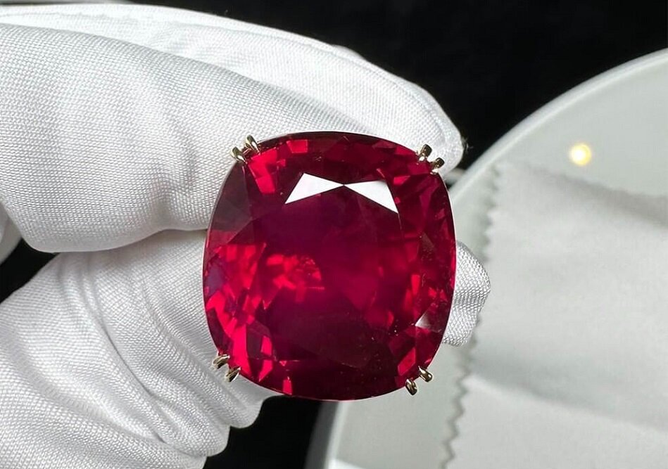 یاقوت را گزند ز آتش نمیرسد؛ ادب فارسی و این گوهر خونین 4