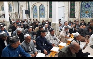 برگزاری محفل انس با قرآن در امامزاده هاجره خاتون سنندج