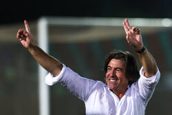 دیدار تیم‌های فوتبال استقلال و مس کرمان