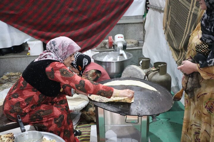 افتتاح نمایشگاه اقتصاد مقاومتی بسیج سازندگی سپاه شهرستان قروه