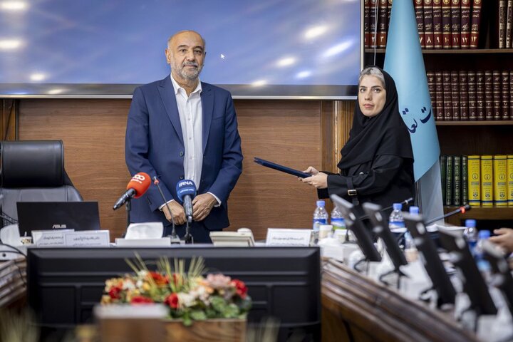 عکاس خبرگزاری مهر آذربایجانشرقی برگزیده نمایشگاه «در مسیر عدالت» شد عکاس خبرگزاری مهر آذربایجانشرقی برگزیده نمایشگاه «در مسیر عدالت» شد
