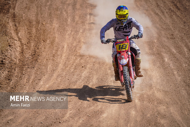 مسابقات قهرمانی موتور کراس فارس 21