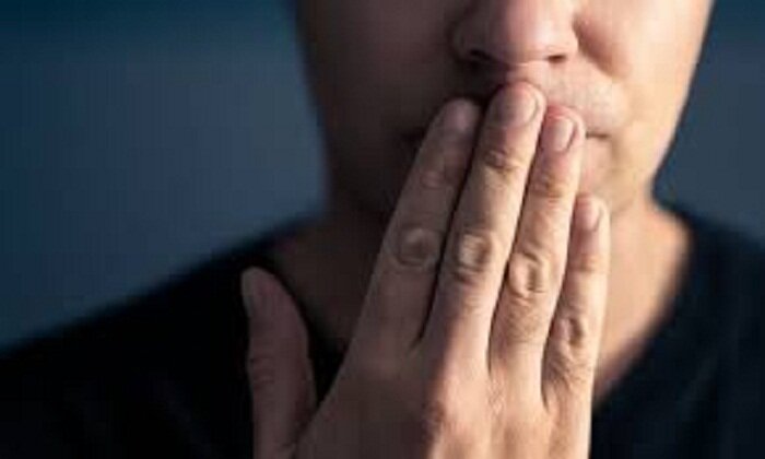 لکنت زبان؛ گفتاری متفاوت در جامعه‌ای بی‌حوصله